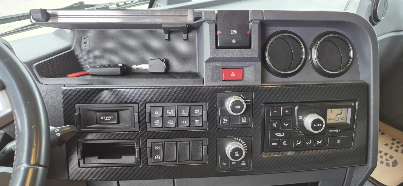 Renault T Лизинг и 1Г ГАРАНЦИЯ , снимка 8 - Камиони - 53981413