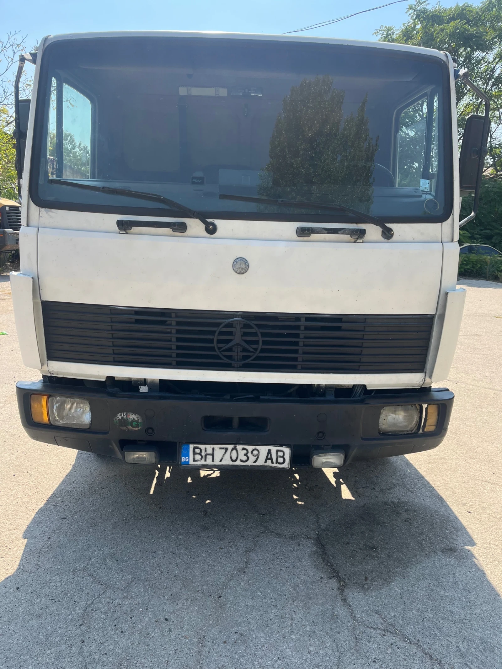 Mercedes-Benz 814