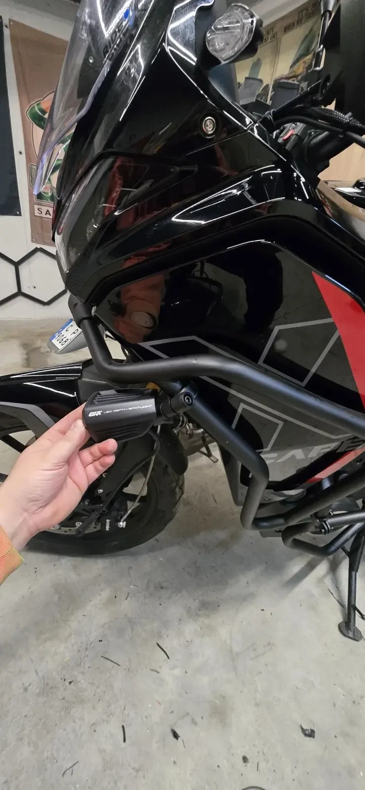 Moto Morini X-Cape 700 2025, снимка 5 - Мотоциклети и мототехника - 54159517