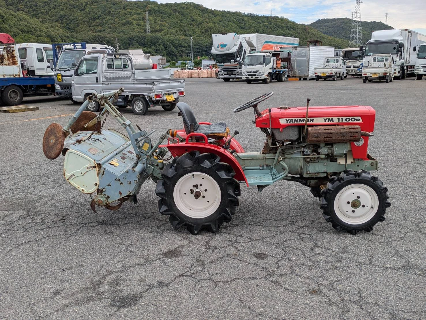 Трактор Yanmar YM1100D, снимка 3 - Селскостопанска техника - 54117993