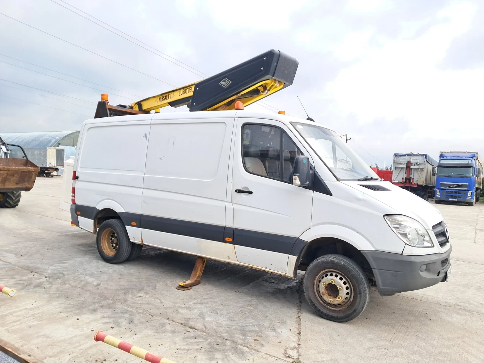 Автовишка Mercedes-Benz 513 Rygor