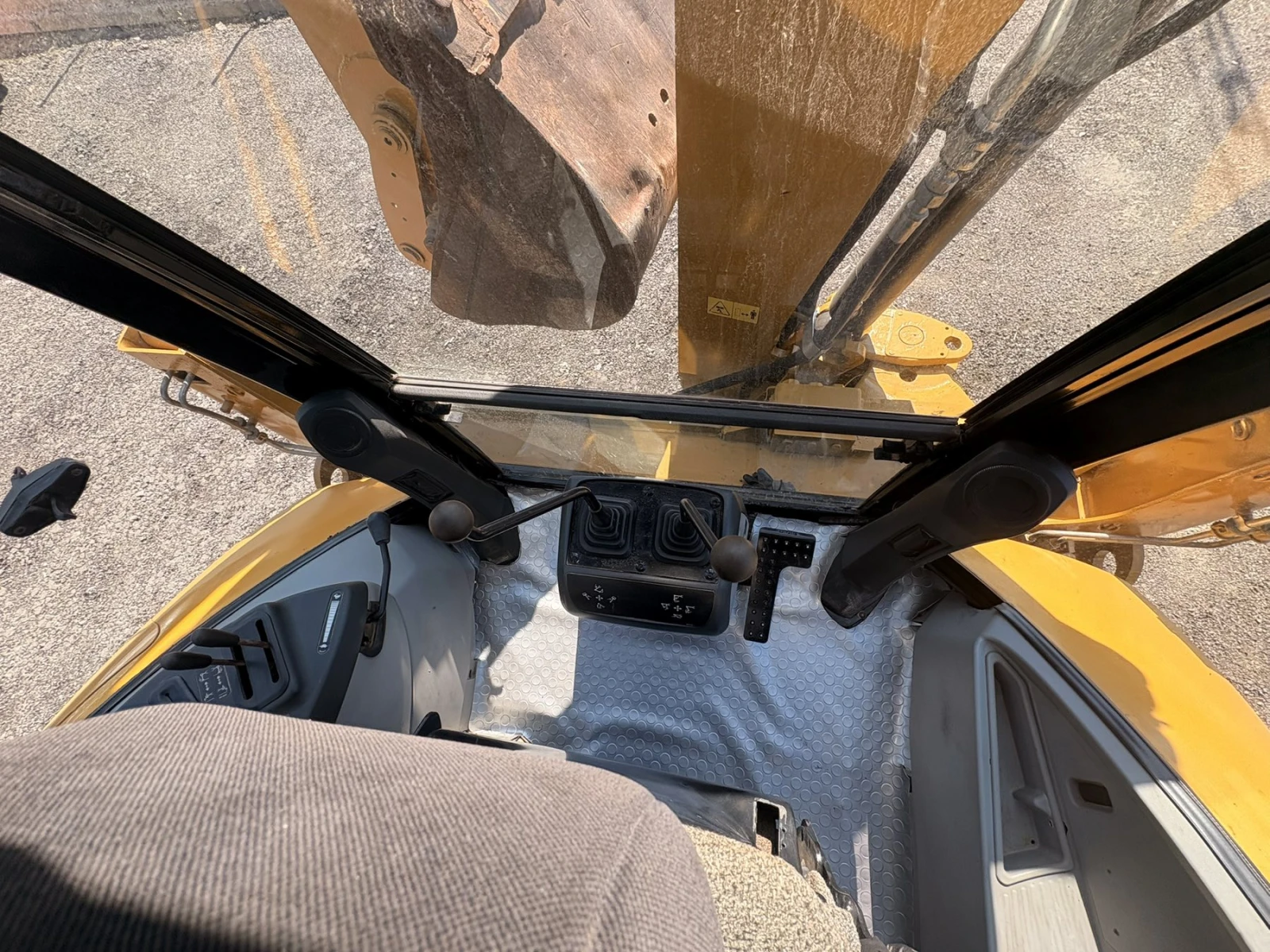 Багер Caterpillar 428Е НОВ ВНОС, снимка 11 - Индустриална техника - 55529899