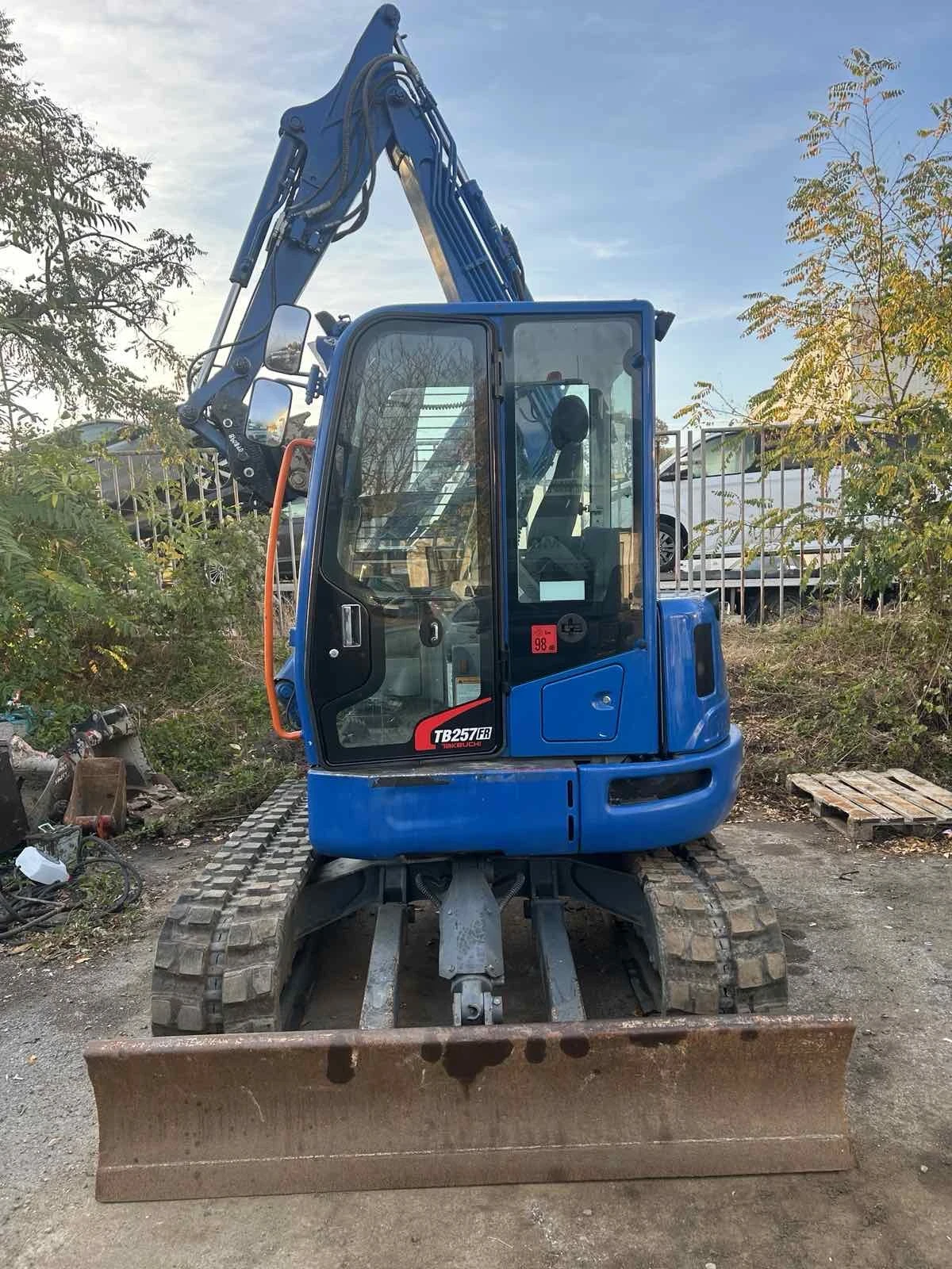 Багер Takeuchi TB 257 FR, снимка 2 - Индустриална техника - 56612252