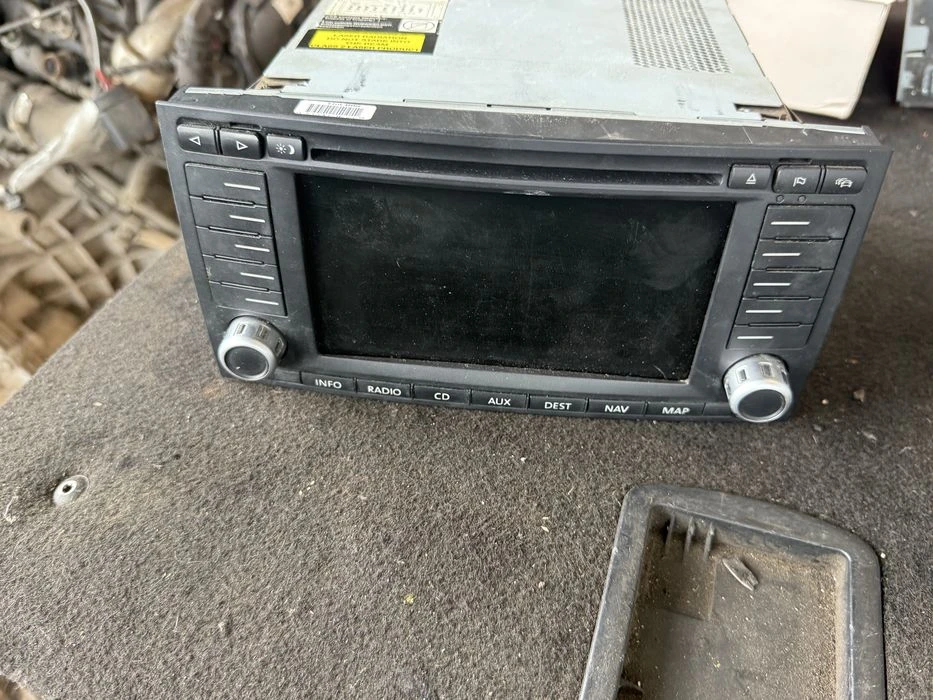 GPS радио медия навигация за Volkswagen Touareg 2002 -13г 7L6 035191R