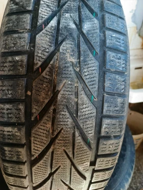 Гуми Зимни 225/60R18, снимка 3
