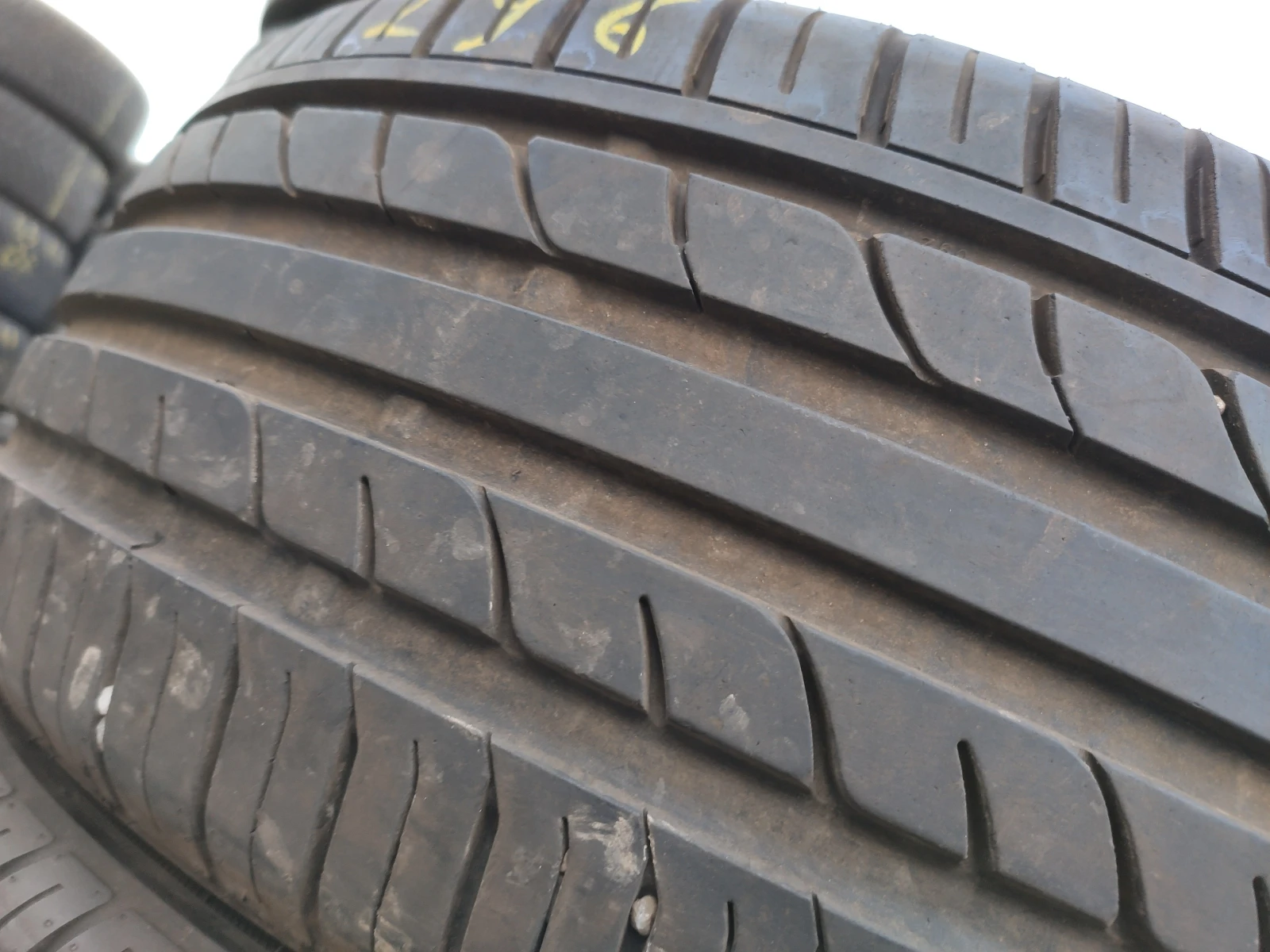 Гуми Летни 225/45R17, снимка 2 - Гуми и джанти - 54086423