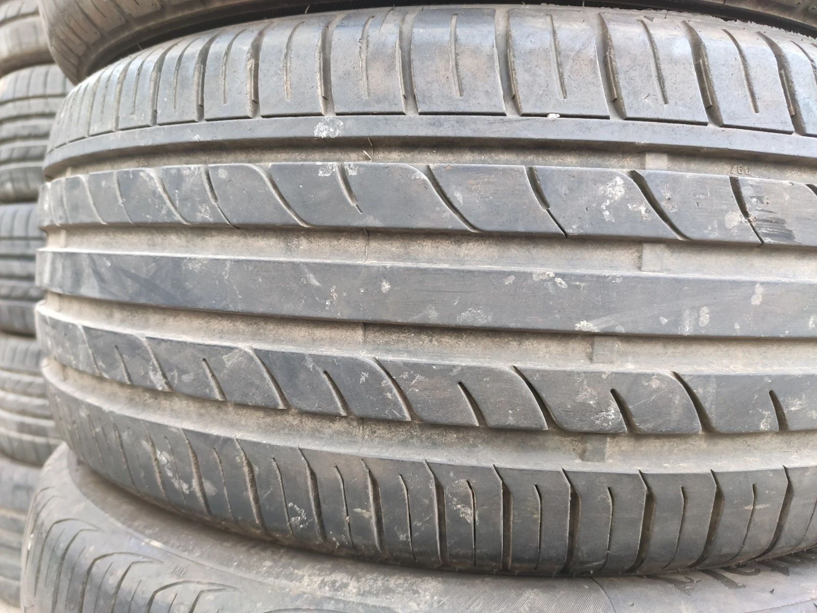 Гуми Летни 225/45R17, снимка 4 - Гуми и джанти - 54086423