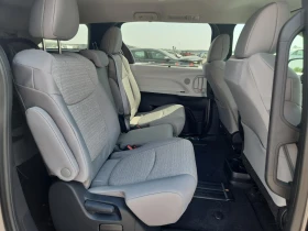 Toyota Sienna 2.5l AWD 8-Passenger, снимка 11