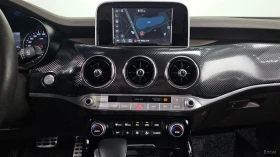Kia Stinger Prime* 2.0T* ПОДГРЕВ* ОБДУХВАНЕ* КАМЕРА* SUNROOF* , снимка 12