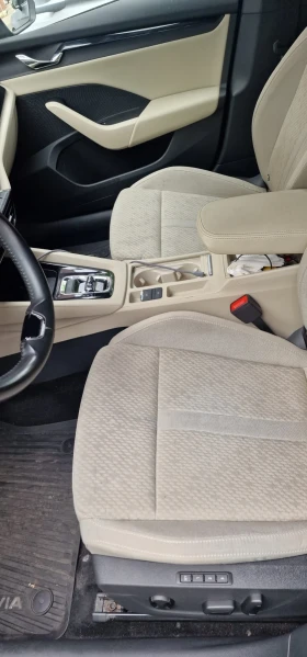 Skoda Octavia 2.0TDI Face Digital Panorama, снимка 8