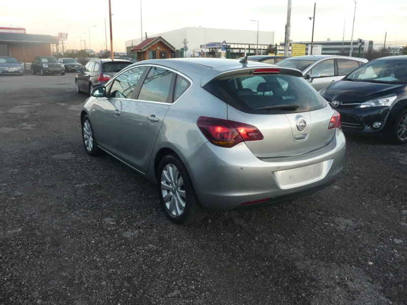 Opel Astra 1.7CDTI COSMO НАВИГАЦИЯ-ПЕРФЕКТНА, снимка 5 - Автомобили и джипове - 48404121