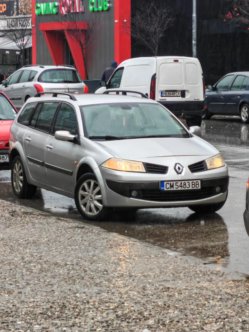 Renault Megane 1.9 131 коня, снимка 1 - Автомобили и джипове - 48485508