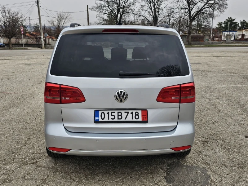 VW Touran 2.0TDi 140к.с Навигация, темпомат, подгрев, печка, снимка 6 - Автомобили и джипове - 48694862