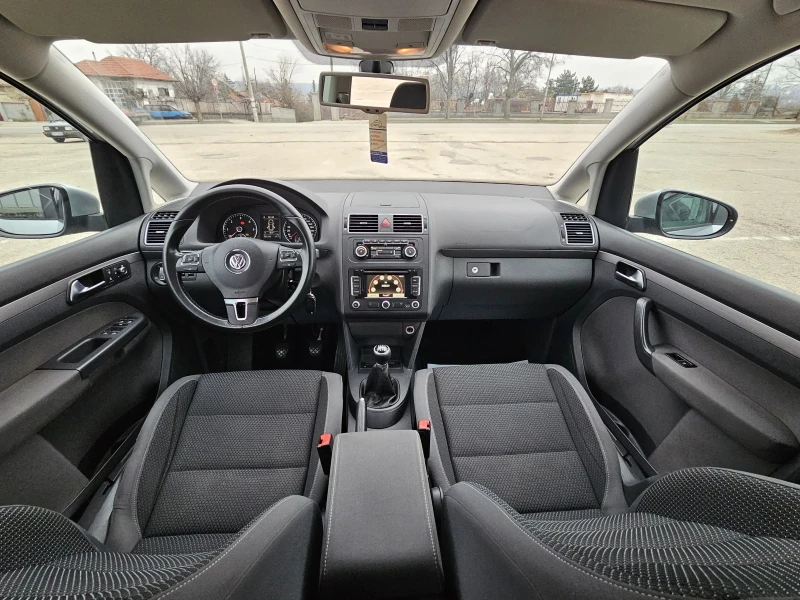 VW Touran 2.0TDi 140к.с Навигация, темпомат, подгрев, печка, снимка 8 - Автомобили и джипове - 48694862