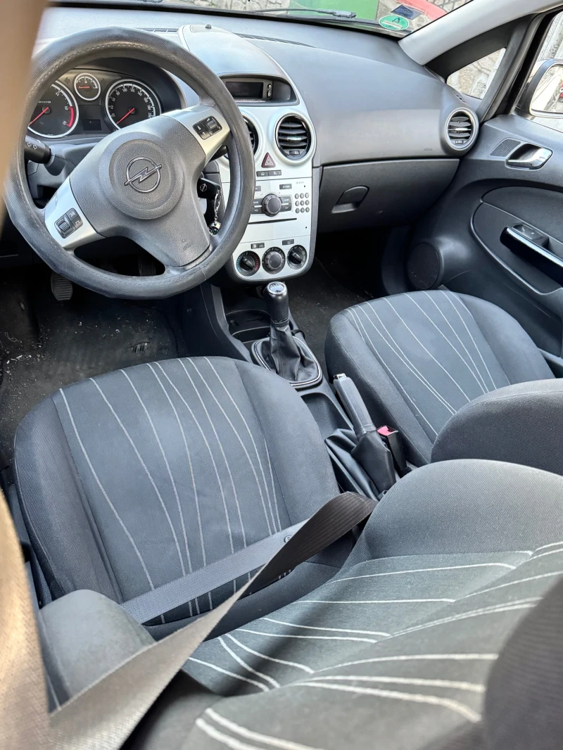 Opel Corsa 1.3 ECOFLEX, снимка 8 - Автомобили и джипове - 48874647