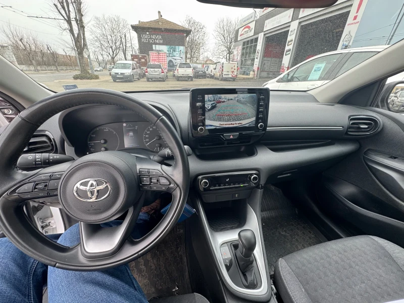 Toyota Yaris 1, 5 hybrid, снимка 5 - Автомобили и джипове - 49300234