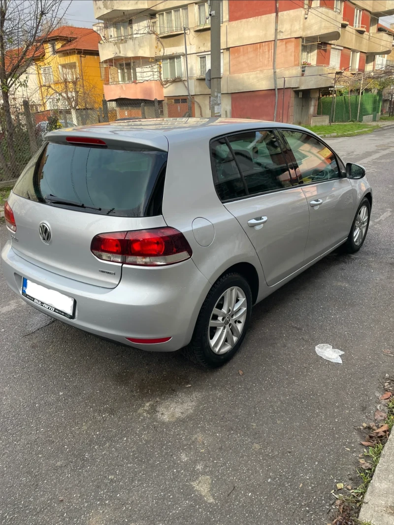 VW Golf 1.6 HIGHLINE, снимка 6 - Автомобили и джипове - 52659634