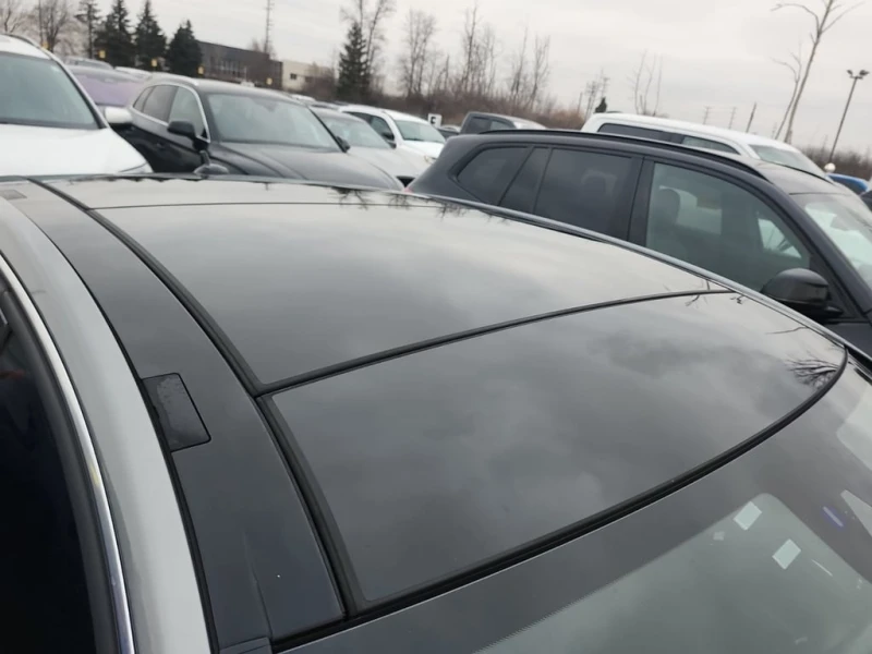 Mercedes-Benz E 500 * 550 * CARFAX * БЕЗ ПЪРВОНАЧАЛНА ВНОСКА, снимка 17 - Автомобили и джипове - 53200185