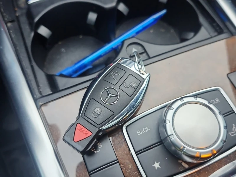 Mercedes-Benz E 500 * 550 * CARFAX * БЕЗ ПЪРВОНАЧАЛНА ВНОСКА, снимка 8 - Автомобили и джипове - 53200185