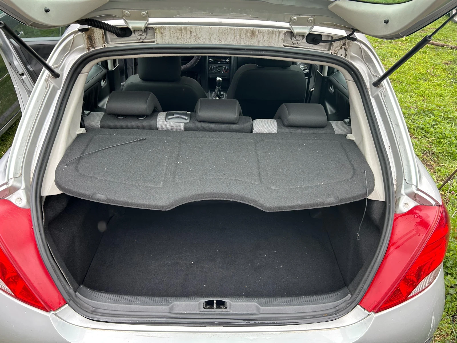 Peugeot 207 1.4i 16V НА ЧАСТИ - изображение 8