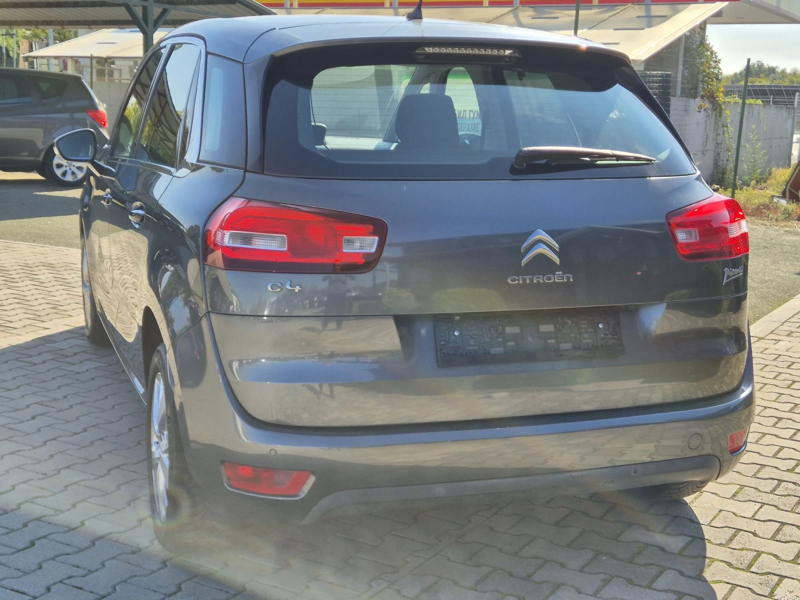 Citroen C4 Picasso 1.6диз 115к.с. - изображение 9