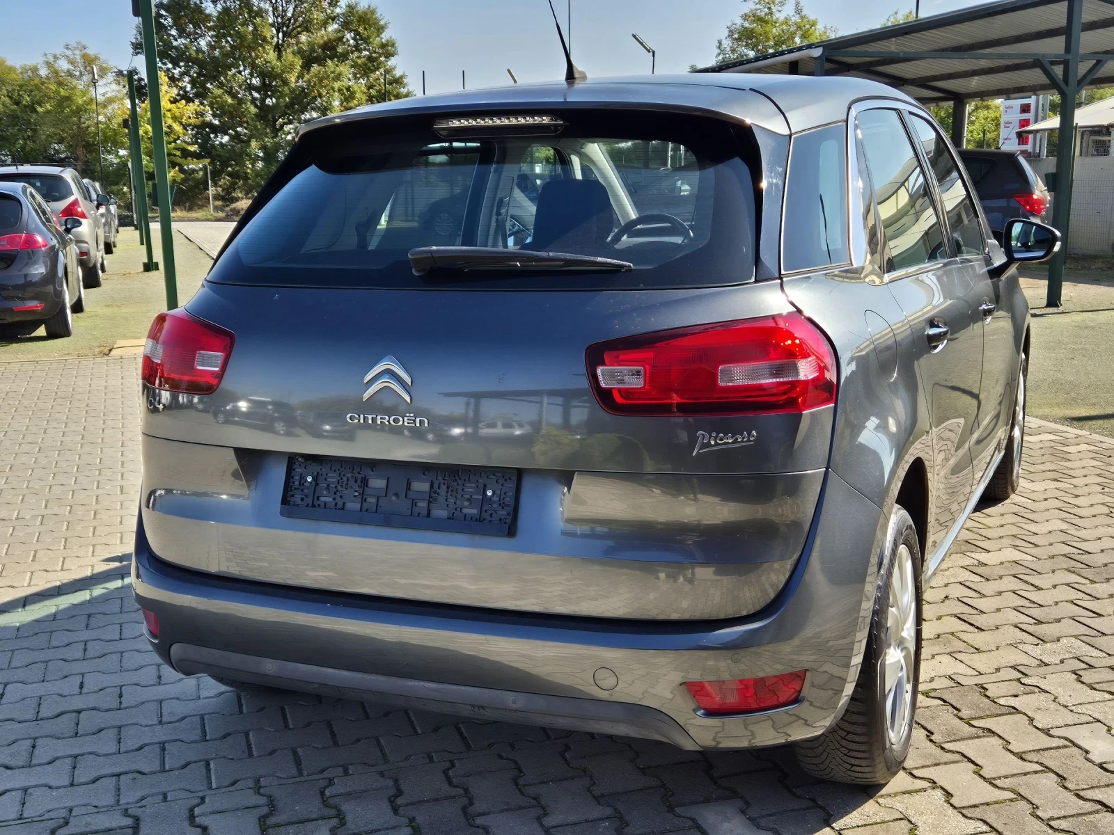 Citroen C4 Picasso 1.6диз 115к.с. - изображение 8