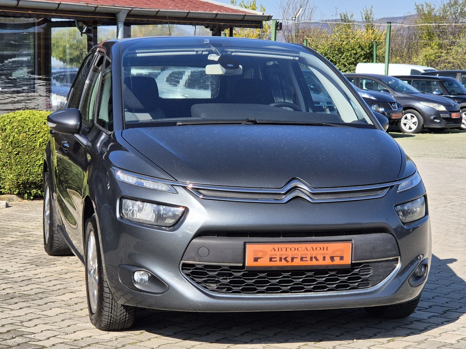 Citroen C4 Picasso 1.6диз 115к.с. - изображение 4
