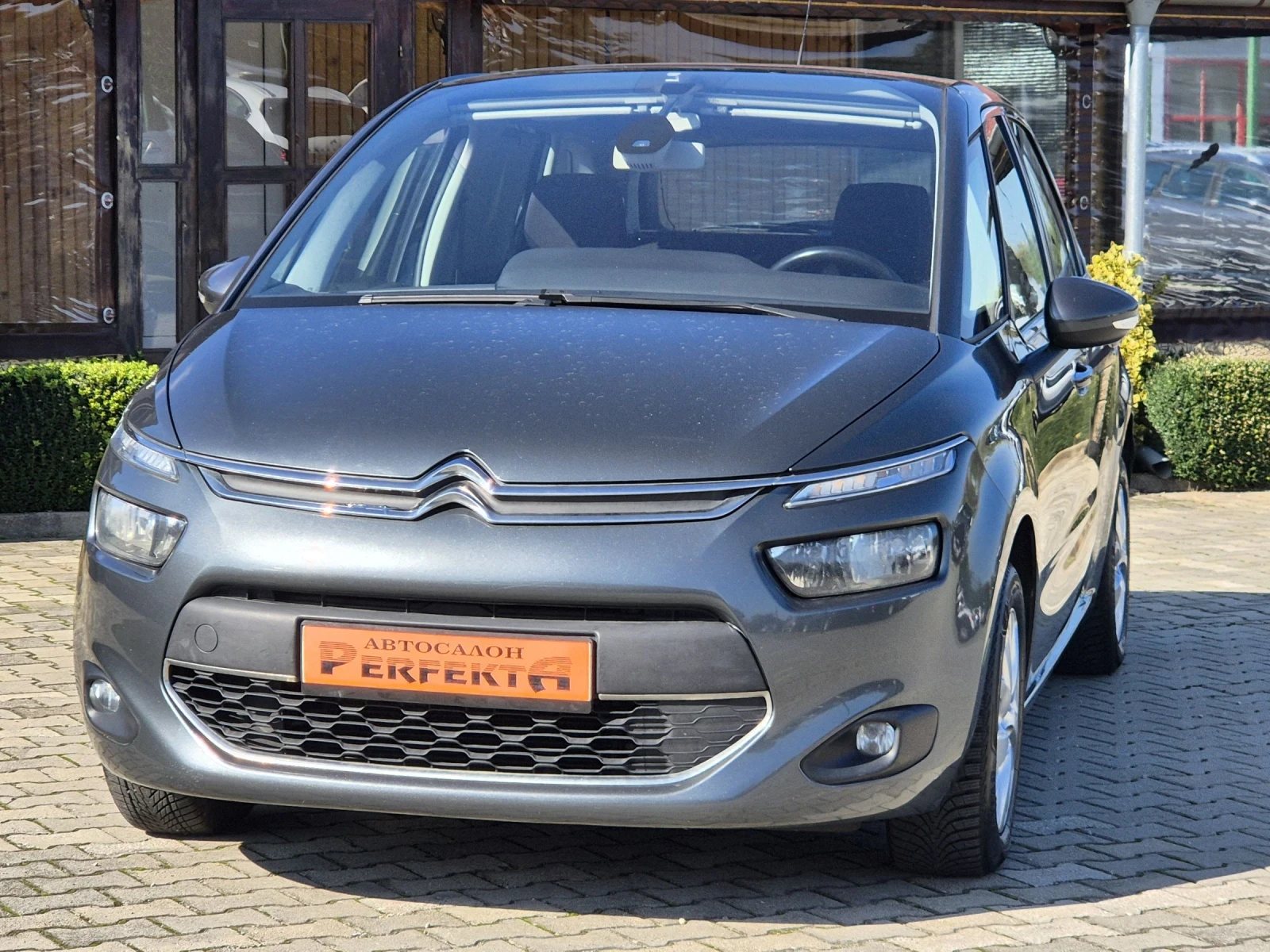 Citroen C4 Picasso 1.6диз 115к.с. - изображение 3