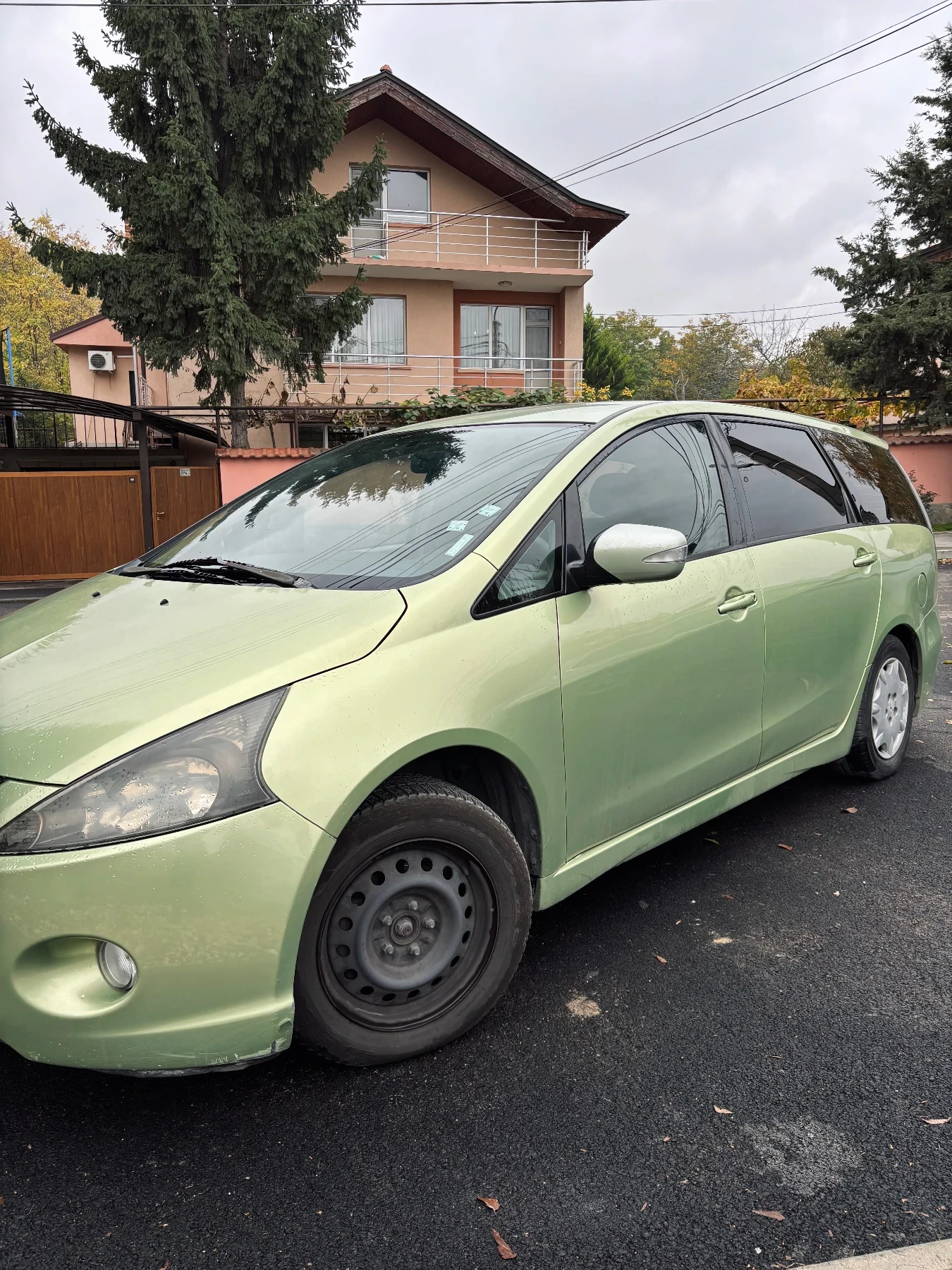 Mitsubishi Grandis 2.4 MIVEC - изображение 2