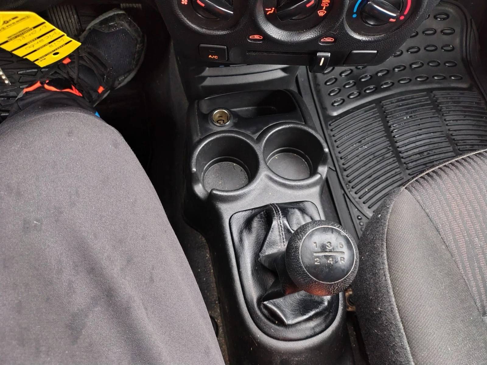 Kia Picanto 1.0i klimatik , 73215 . 4   | Mobile.bg   13