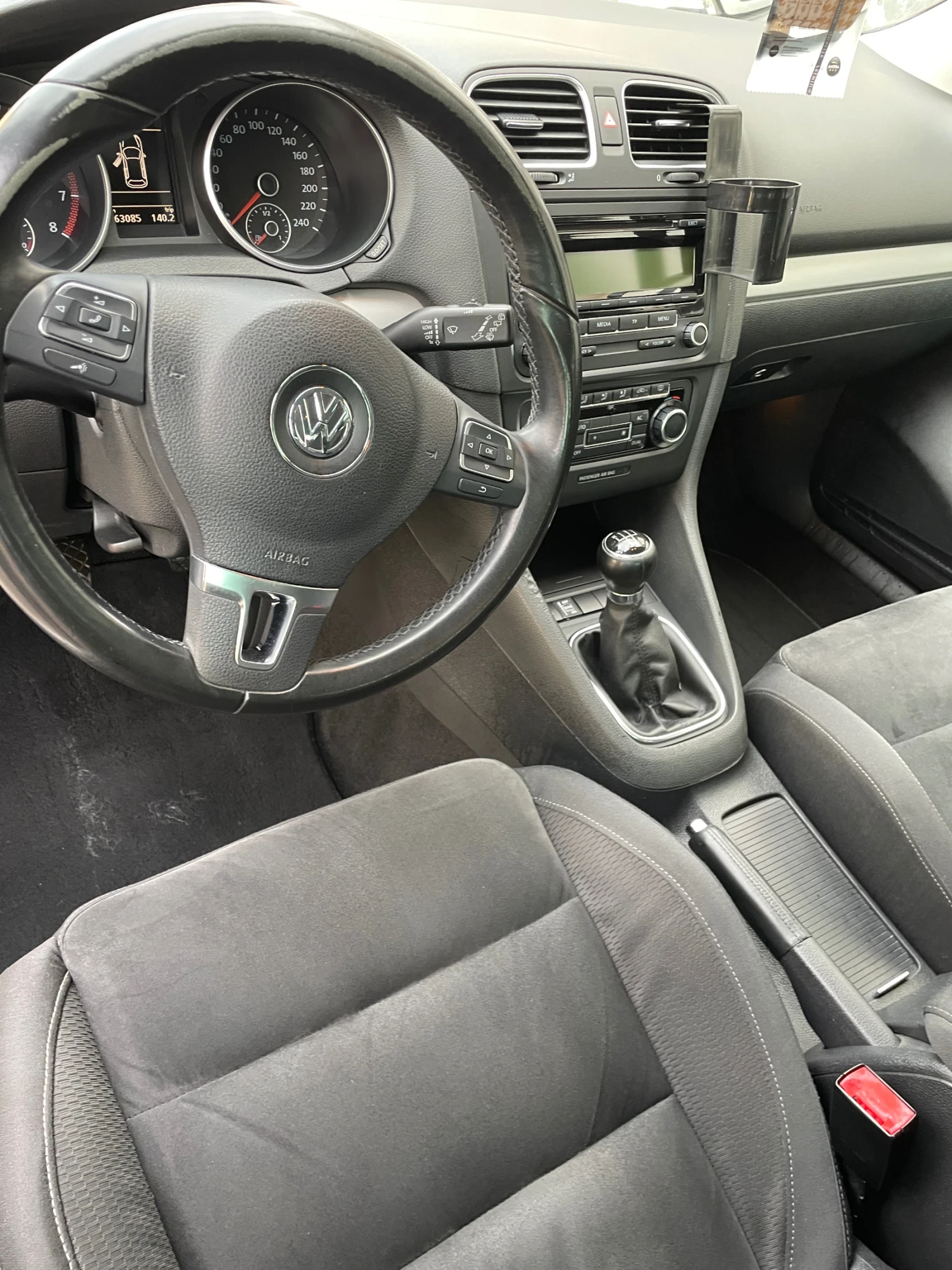 VW Golf 1.6 HIGHLINE - изображение 10