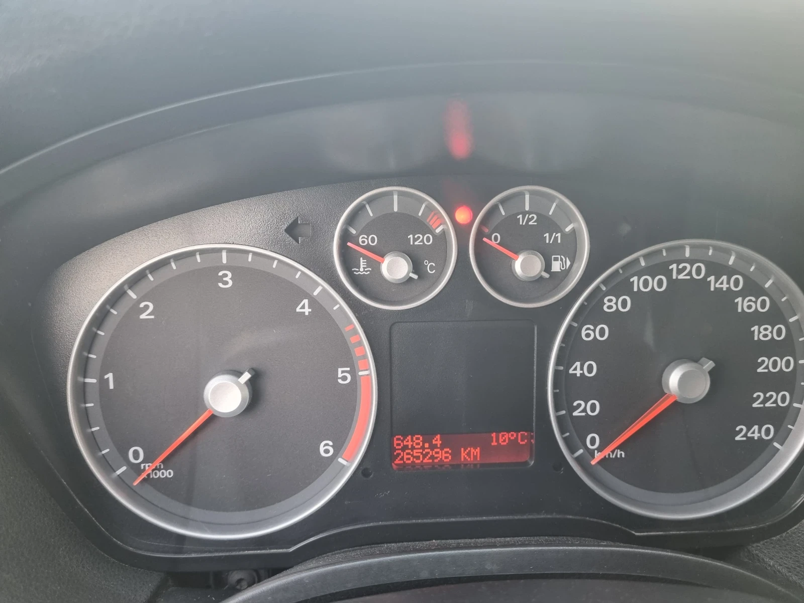 Ford Focus Ford fokus 1.6 90ks, снимка 7 - Автомобили и джипове - 54181980