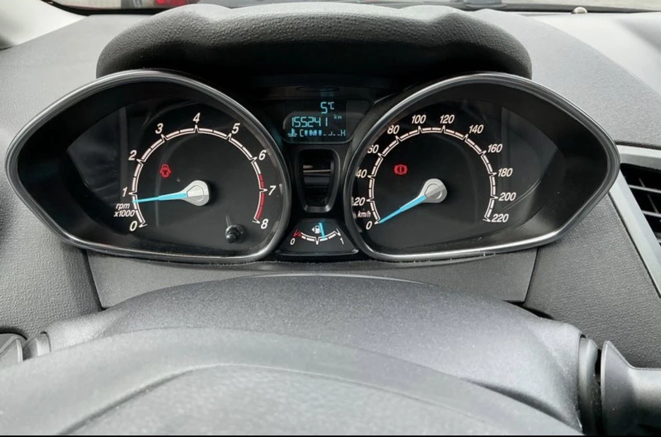 Ford Fiesta 1.4i LPG, снимка 4 - Автомобили и джипове - 54045801