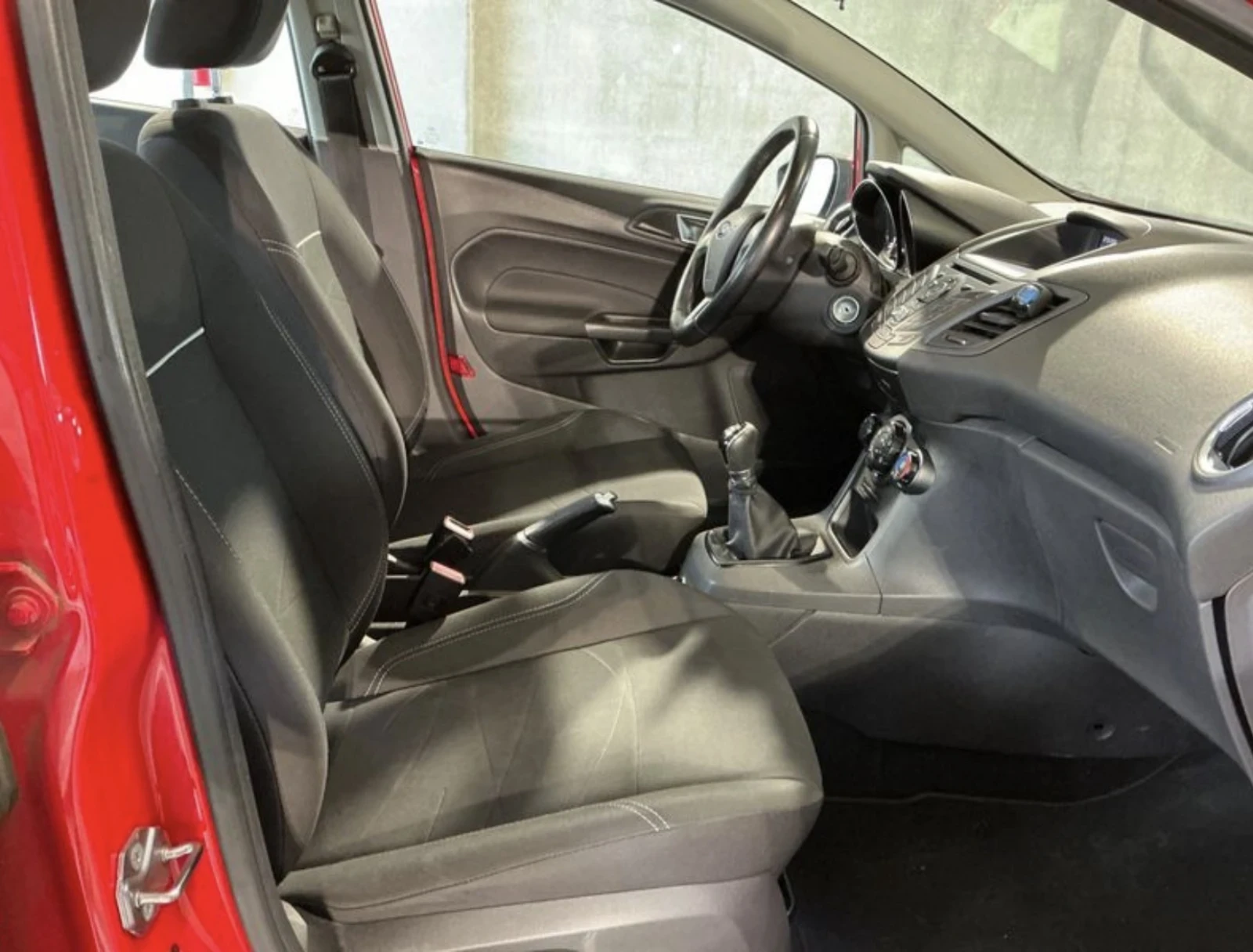 Ford Fiesta 1.4i LPG, снимка 5 - Автомобили и джипове - 54045801