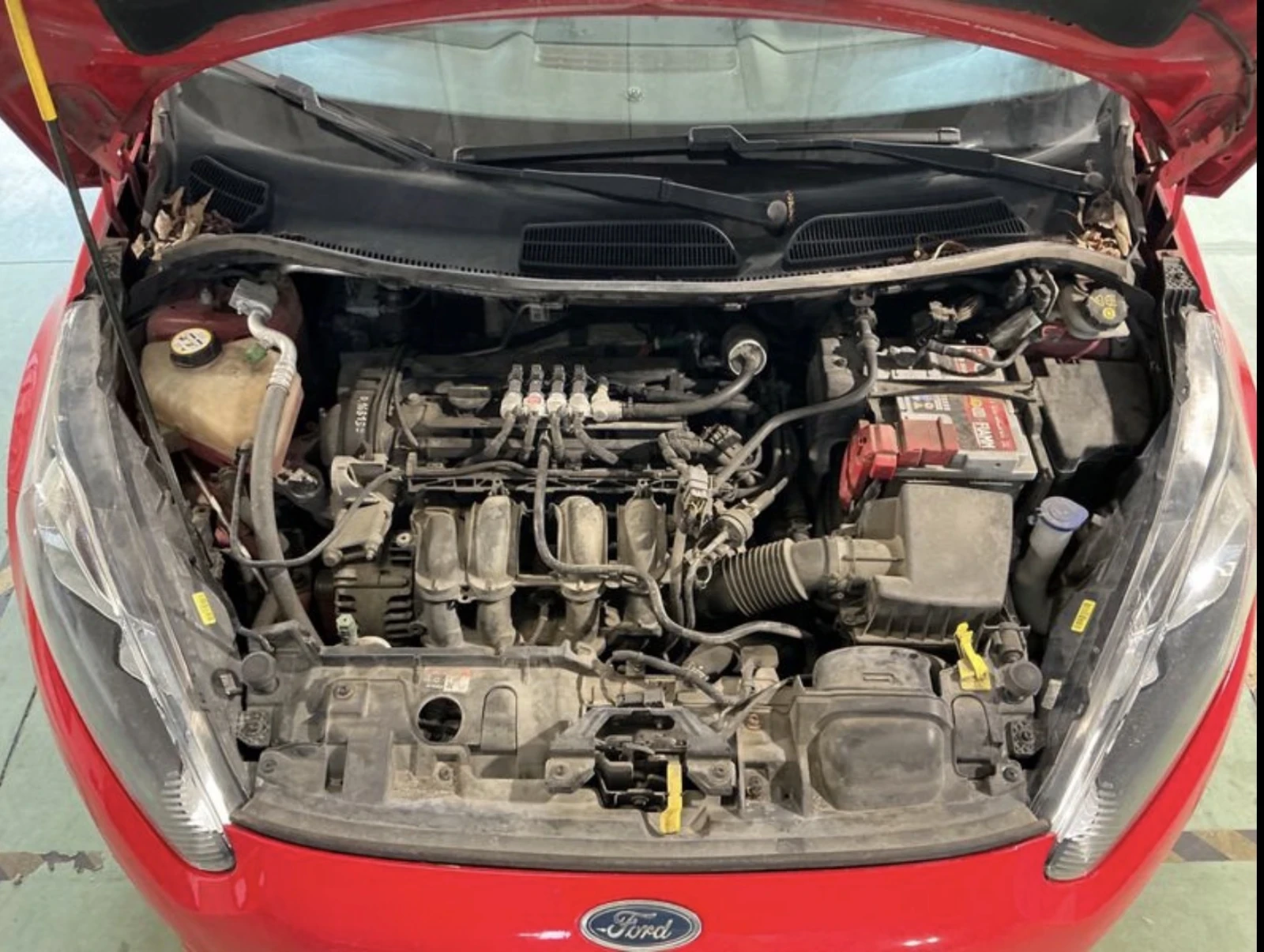 Ford Fiesta 1.4i LPG, снимка 6 - Автомобили и джипове - 54045801