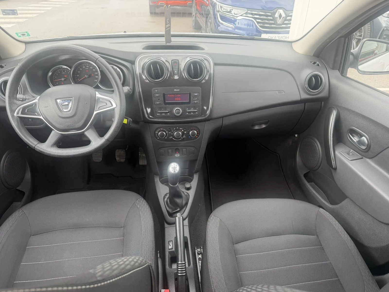 Dacia Sandero 1.5DCi 75k.c., снимка 13 - Автомобили и джипове - 54078428