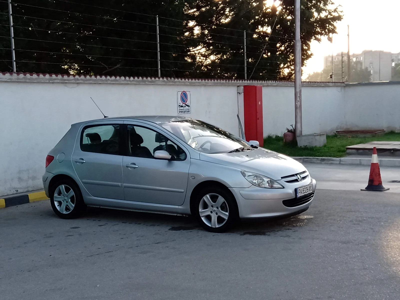 Peugeot 307 2.0hdi, снимка 9 - Автомобили и джипове - 54194414