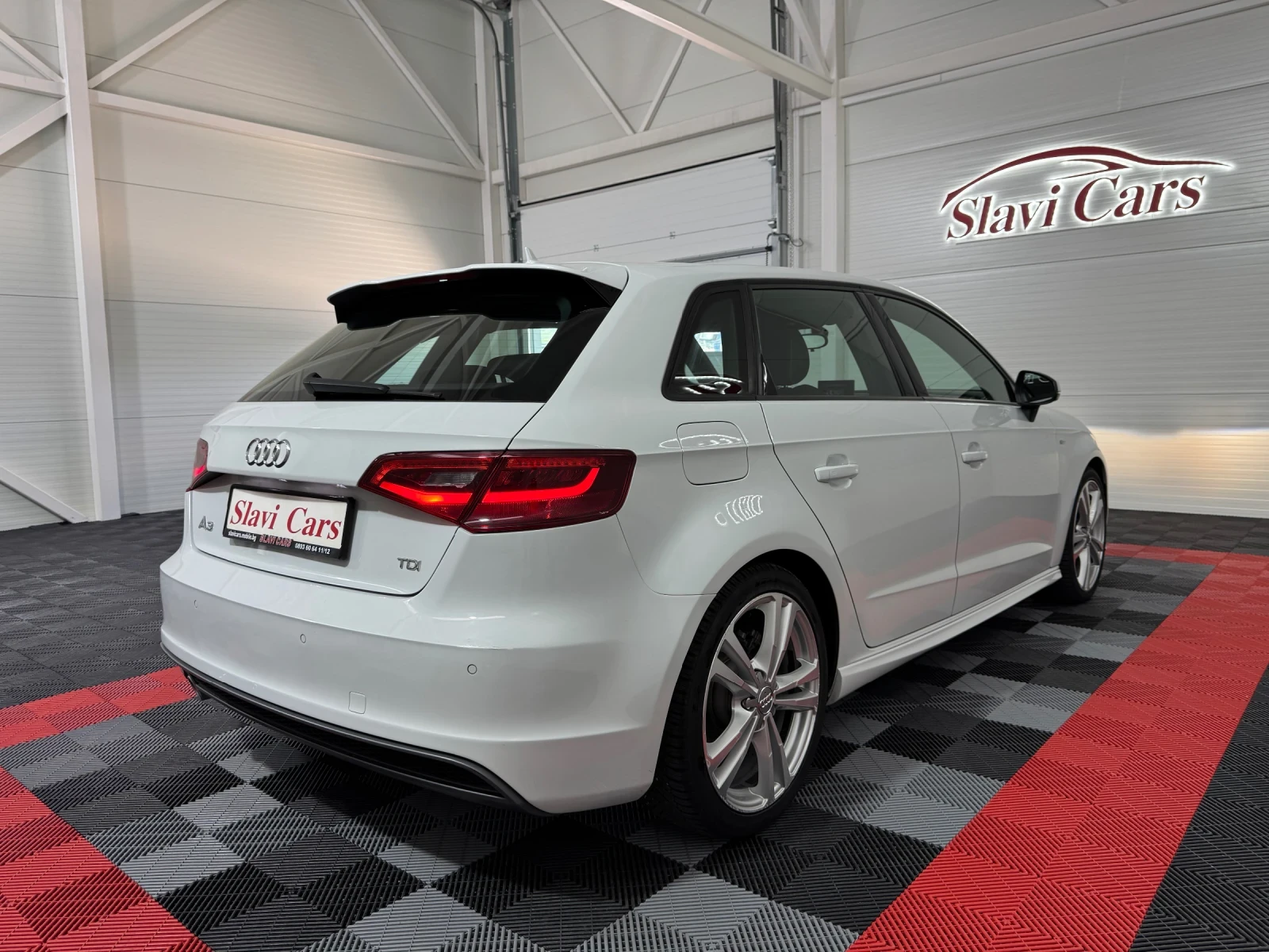 Audi A3 S-LINE * S-TRONIC * TAVAN * XENON * EURO 6B, снимка 6 - Автомобили и джипове - 54429596