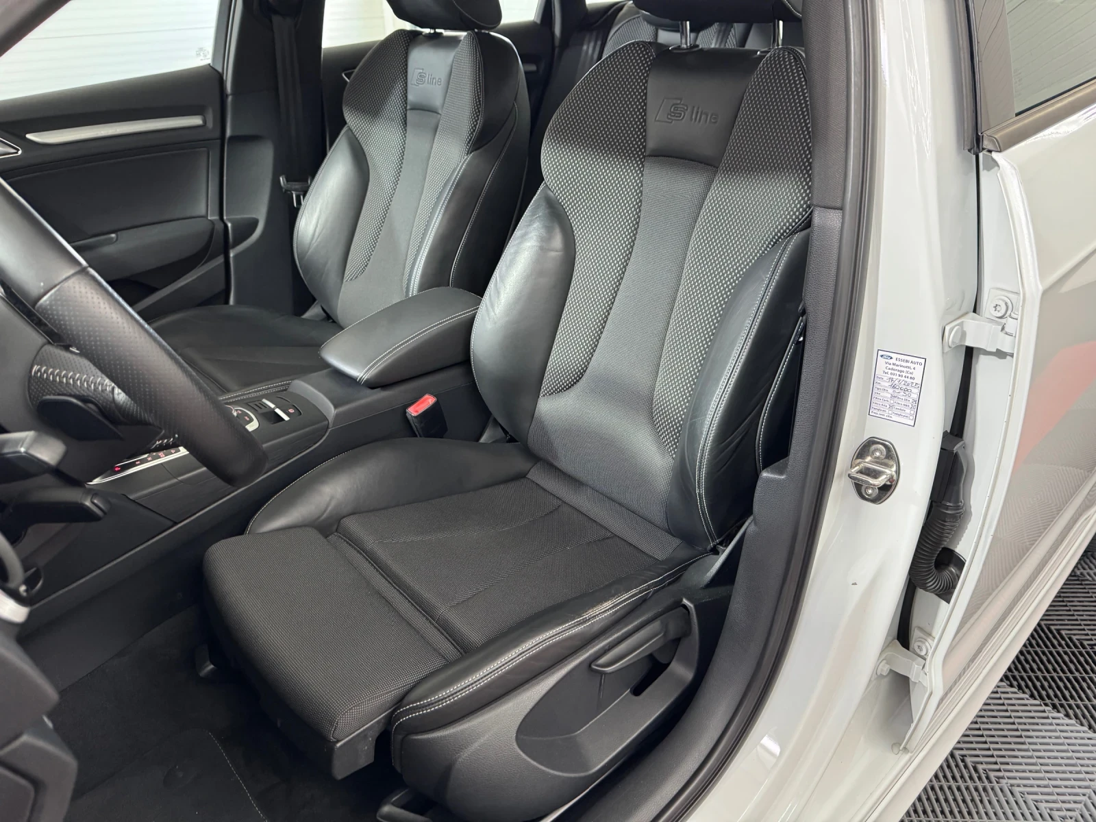 Audi A3 S-LINE * S-TRONIC * TAVAN * XENON * EURO 6B, снимка 15 - Автомобили и джипове - 54429596