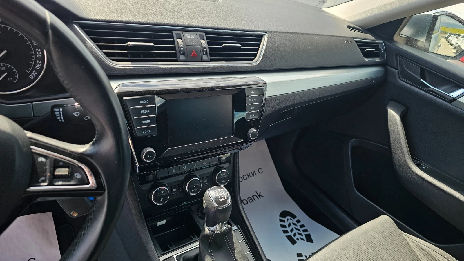 Skoda Superb 1.6TDI---ТОПП---ЛИЗИНГ, снимка 10 - Автомобили и джипове - 54430078