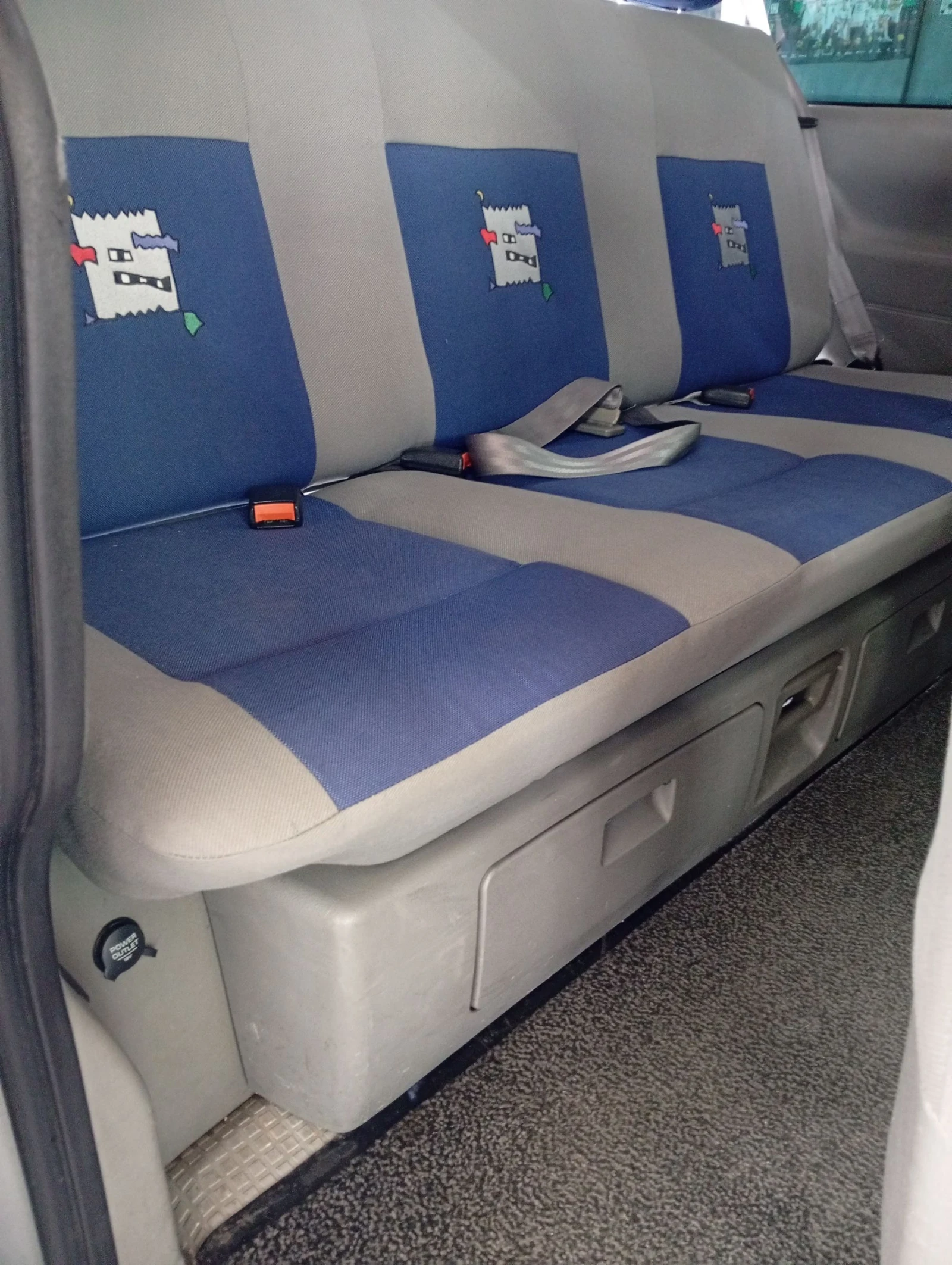 VW Multivan 2.5TDI  151к.с., снимка 11 - Автомобили и джипове - 54664886