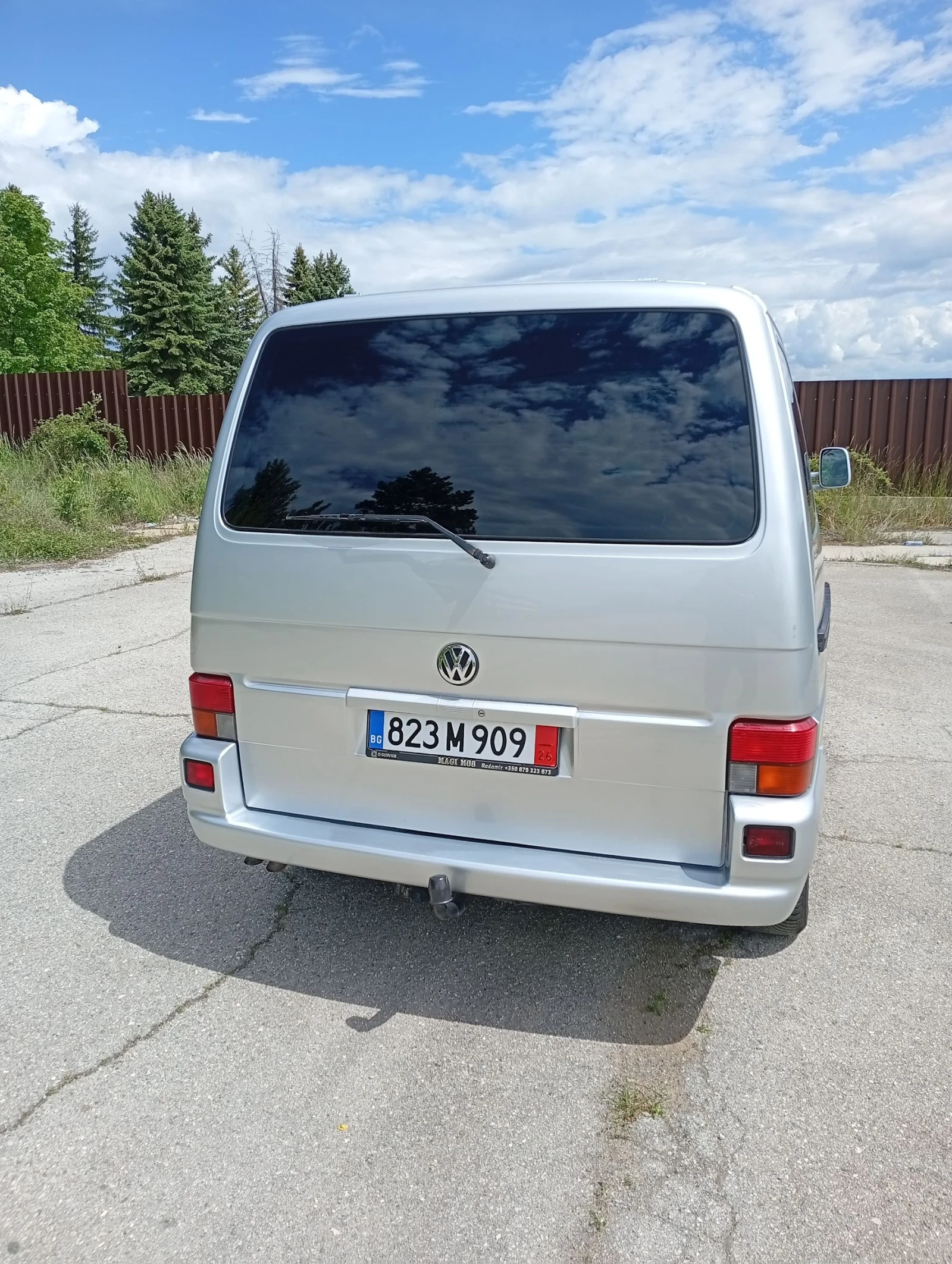 VW Multivan 2.5TDI  151к.с., снимка 3 - Автомобили и джипове - 54664886