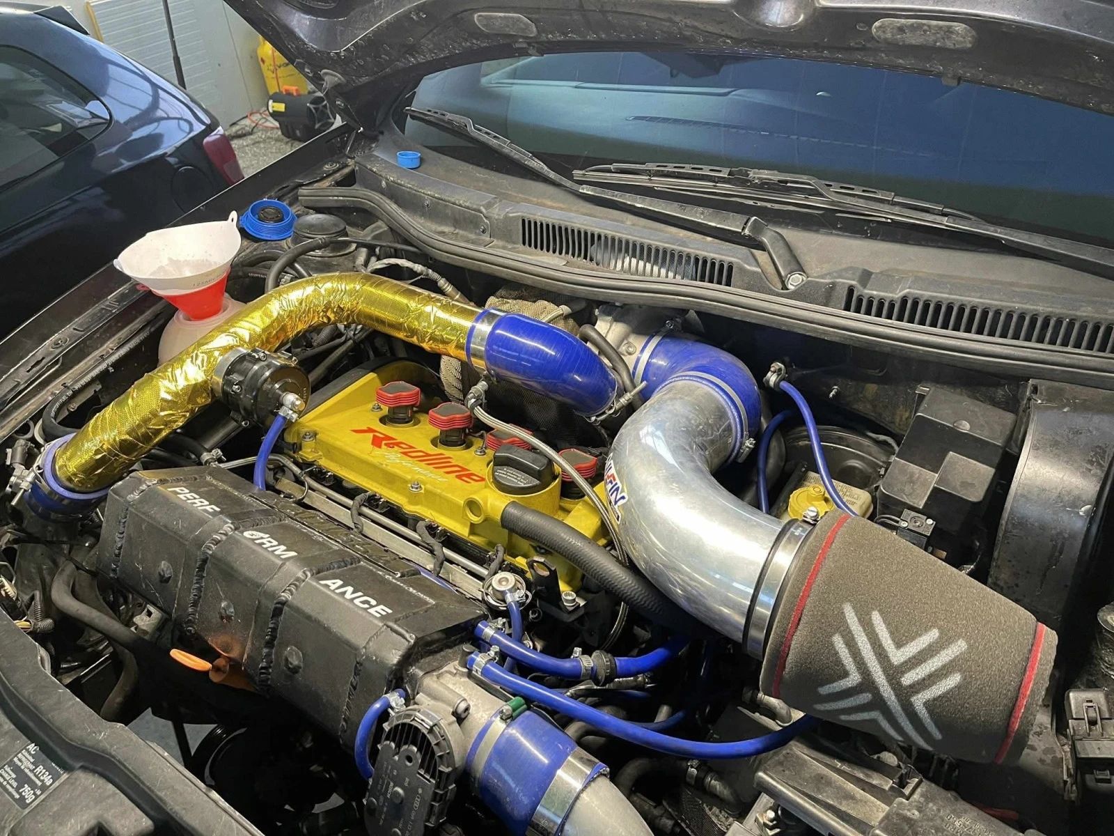 VW Golf 2.0T, снимка 12 - Автомобили и джипове - 54678184