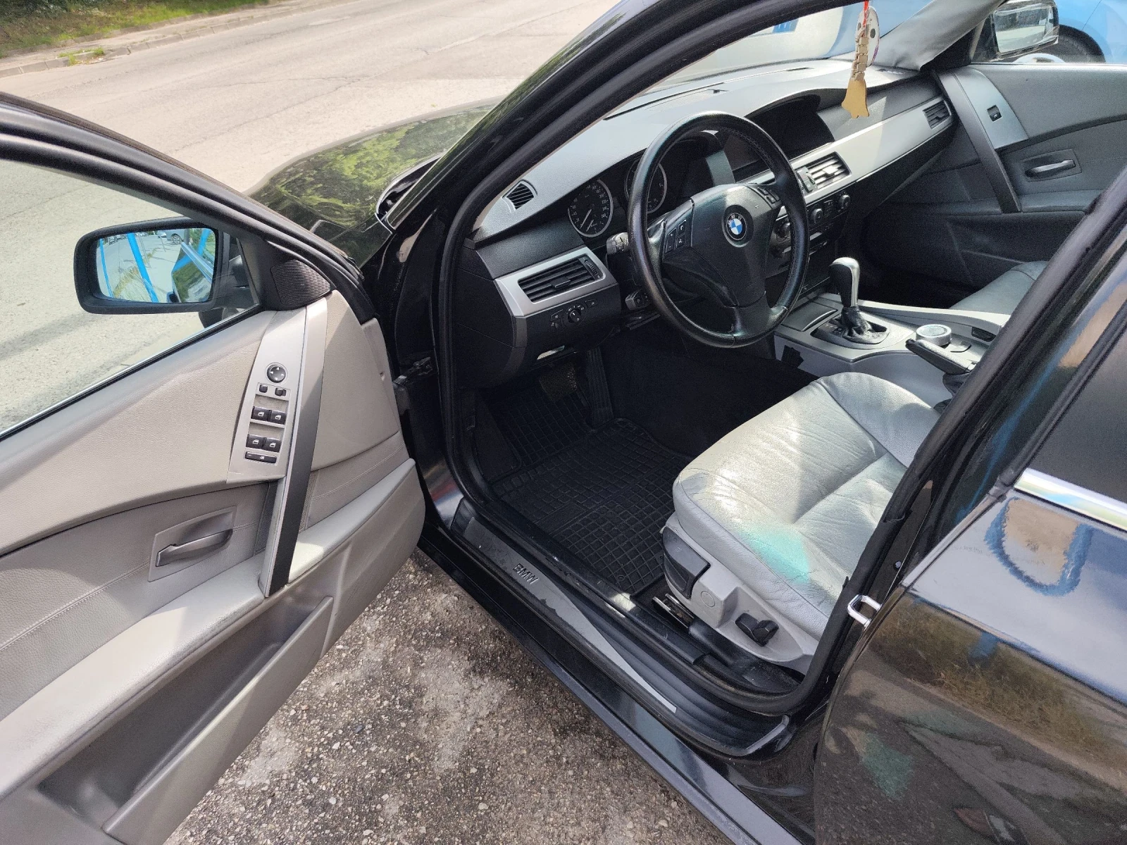 BMW 530, снимка 11 - Автомобили и джипове - 54764260