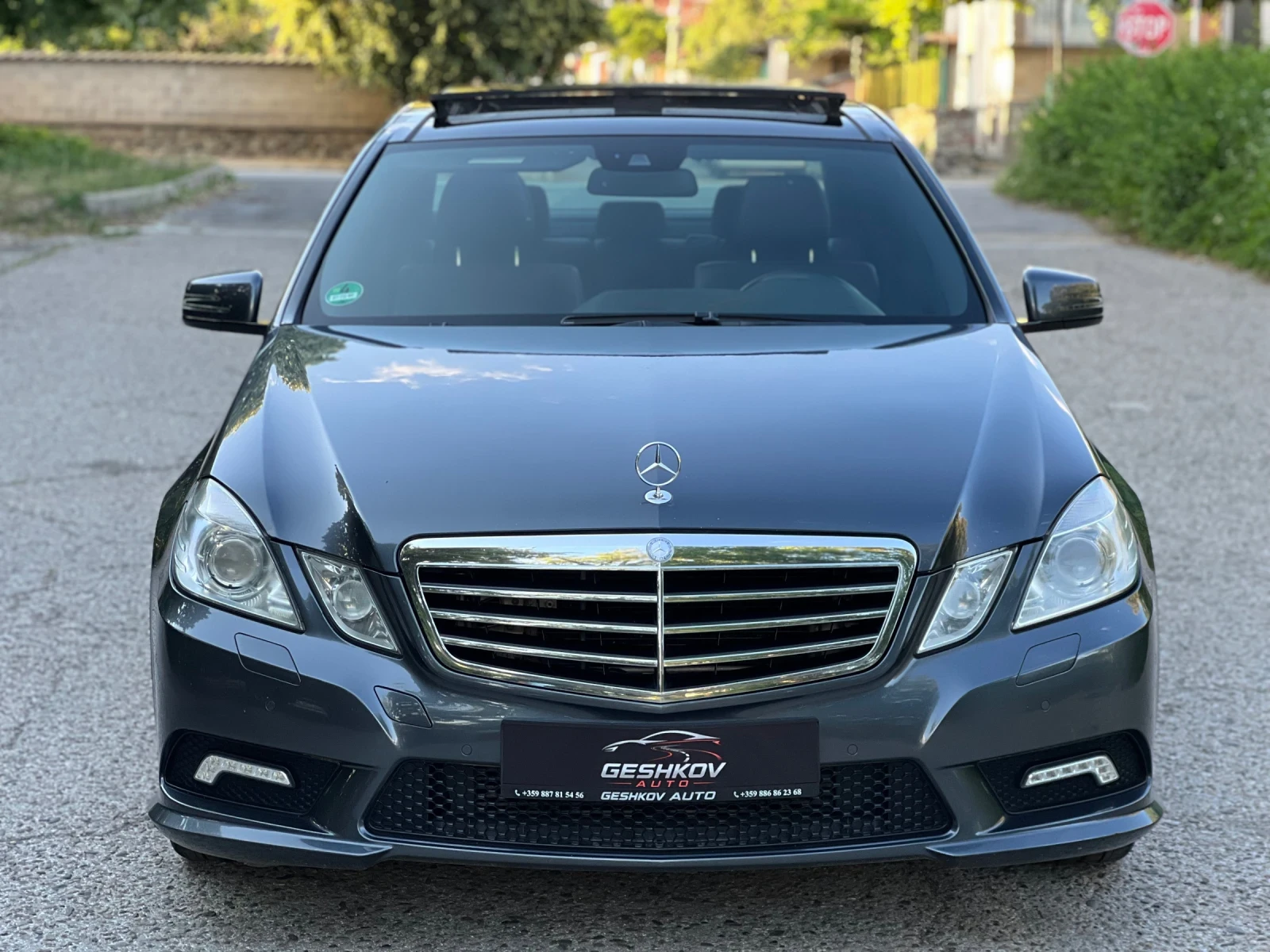 Mercedes-Benz E 350 AMG/ПАНОРАМА/265кс, снимка 2 - Автомобили и джипове - 54991028