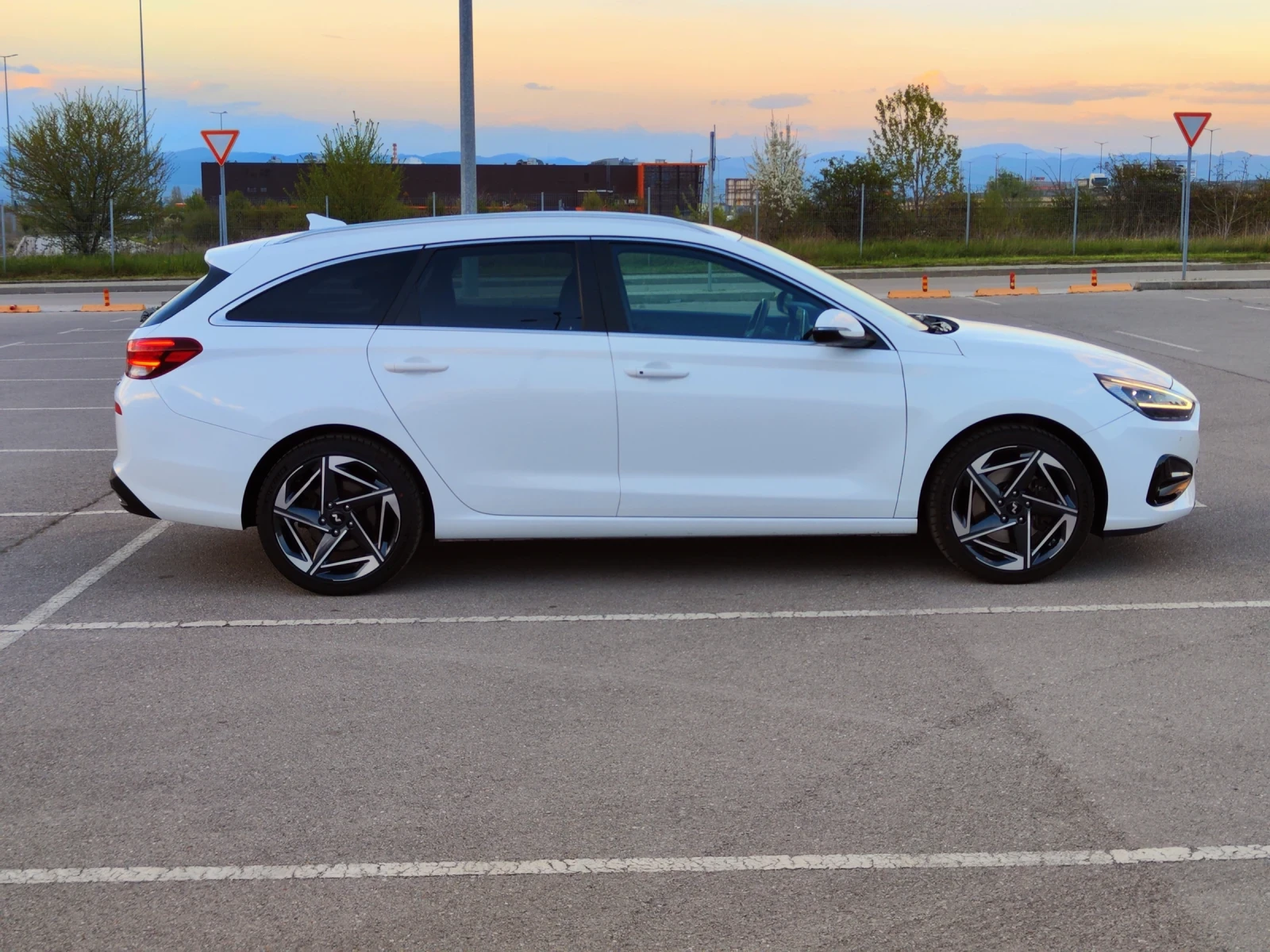 Hyundai I30, снимка 7 - Автомобили и джипове - 55059609