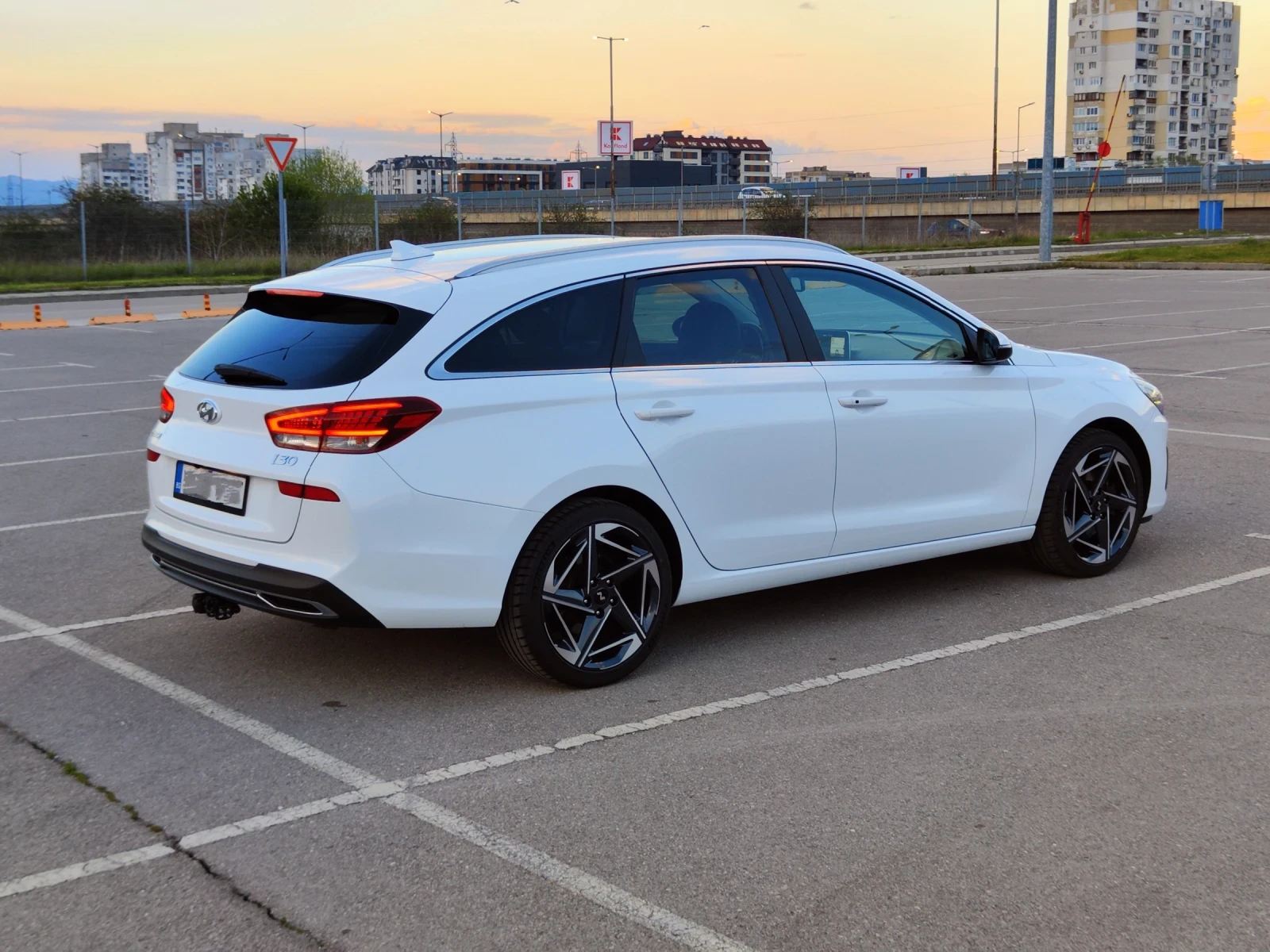Hyundai I30, снимка 6 - Автомобили и джипове - 55059609