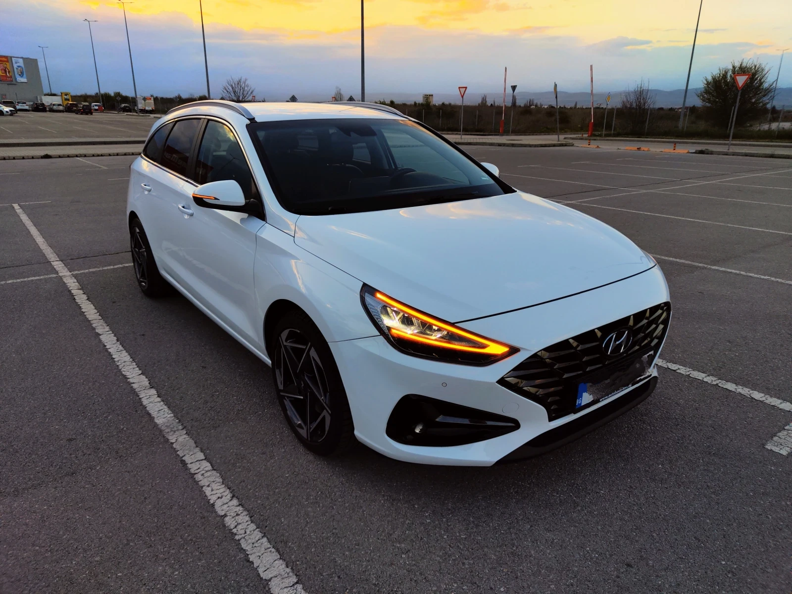 Hyundai I30, снимка 3 - Автомобили и джипове - 55059609