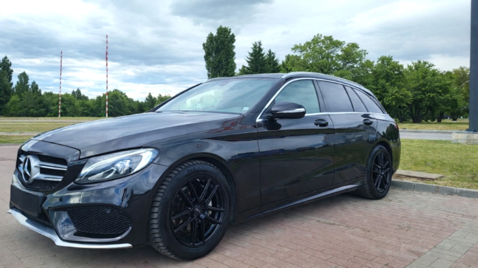 Mercedes-Benz C 200 AMG Line | Бензин | Нови Brembo | Регистрирана