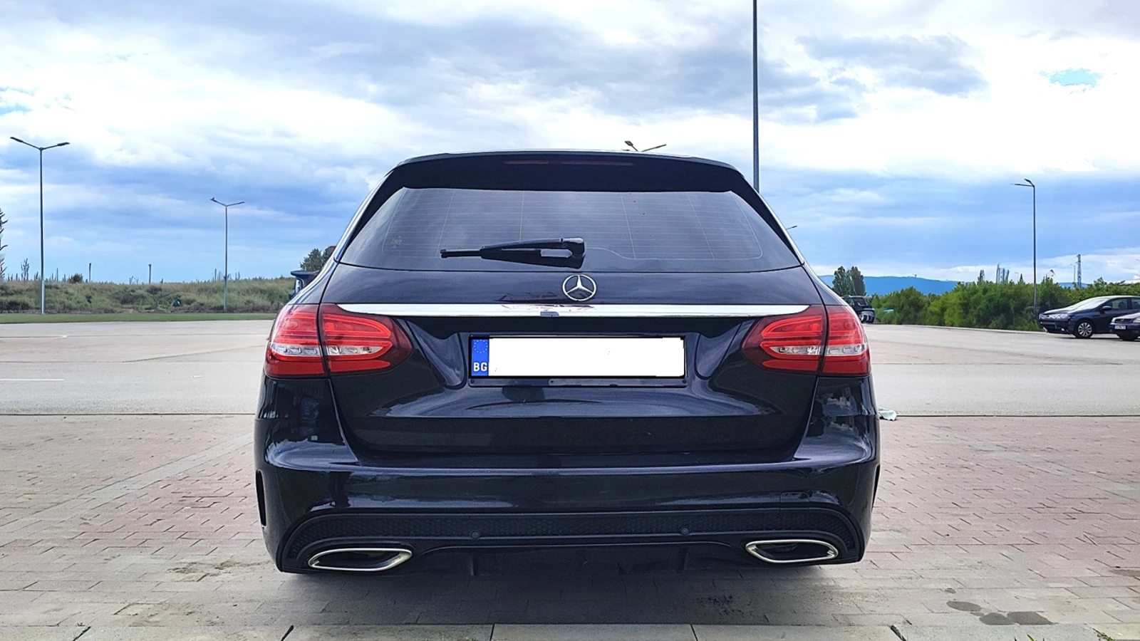 Mercedes-Benz C 200 AMG Line | Бензин | Нови Brembo | Регистрирана, снимка 4 - Автомобили и джипове - 55949960